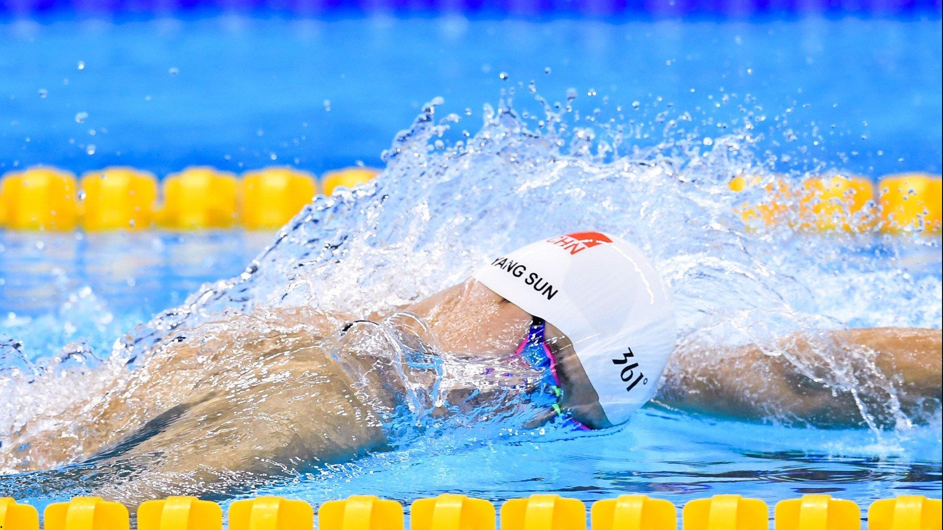 中国滑雪健儿再创佳绩 国际赛场展现冰雪力量