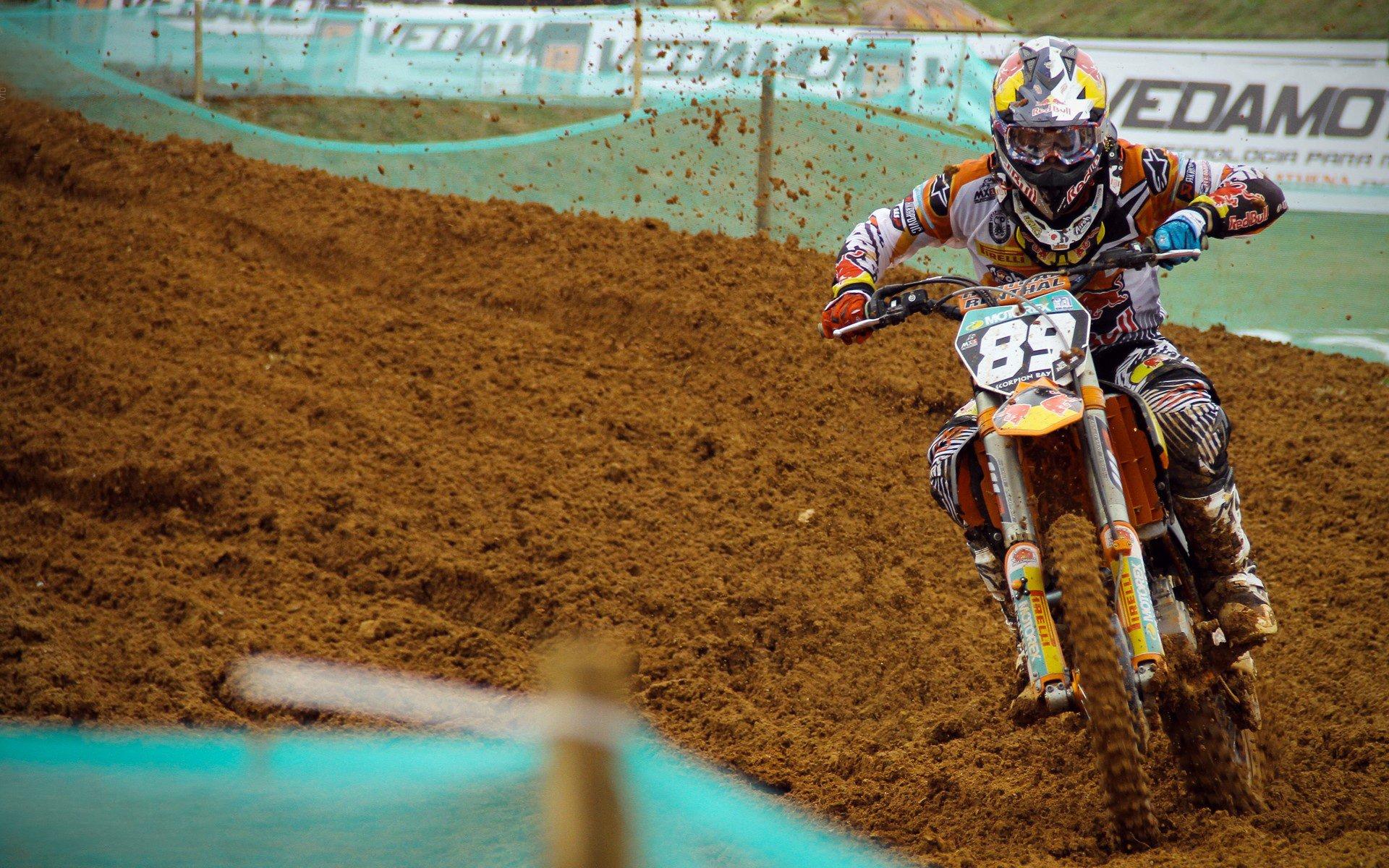 体育明星携手慈善机构 助力贫困地区青少年体育发展