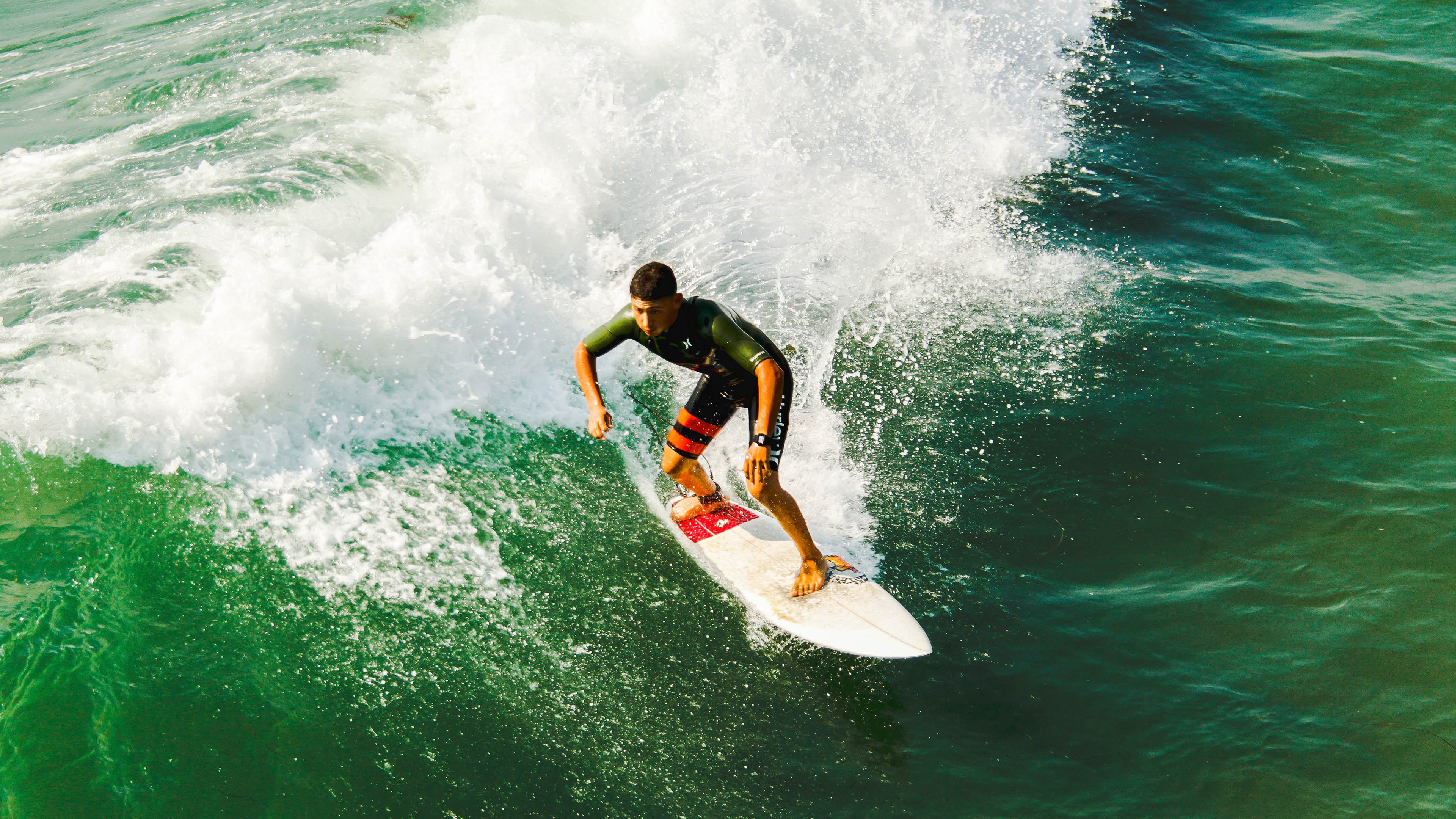 中国跳水队包揽世界杯金牌，全红婵再现水花消失术惊艳全场